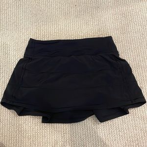 Lululemon Pace Rival Mid-Rise Skirt, size 2, black